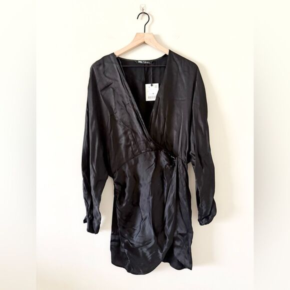NWT Zara Long Sleeve Blouson Faux Wrap Dress in Black Size L - Picture 3 of 7